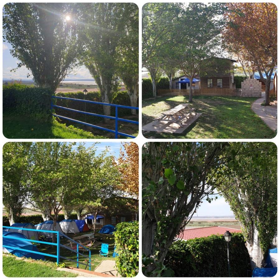 Camping Fuente De Piedra Exteriér fotografie